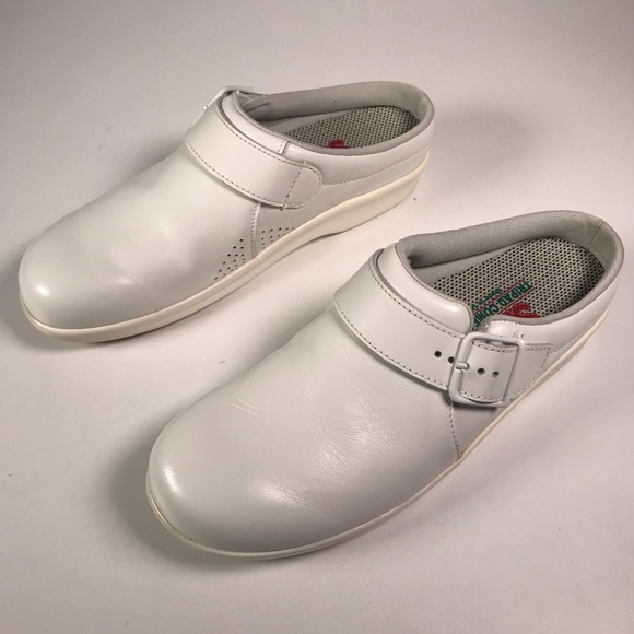 SAS Women’s 7 S Mule Clogs White Great Condition - Picture 7 of 7